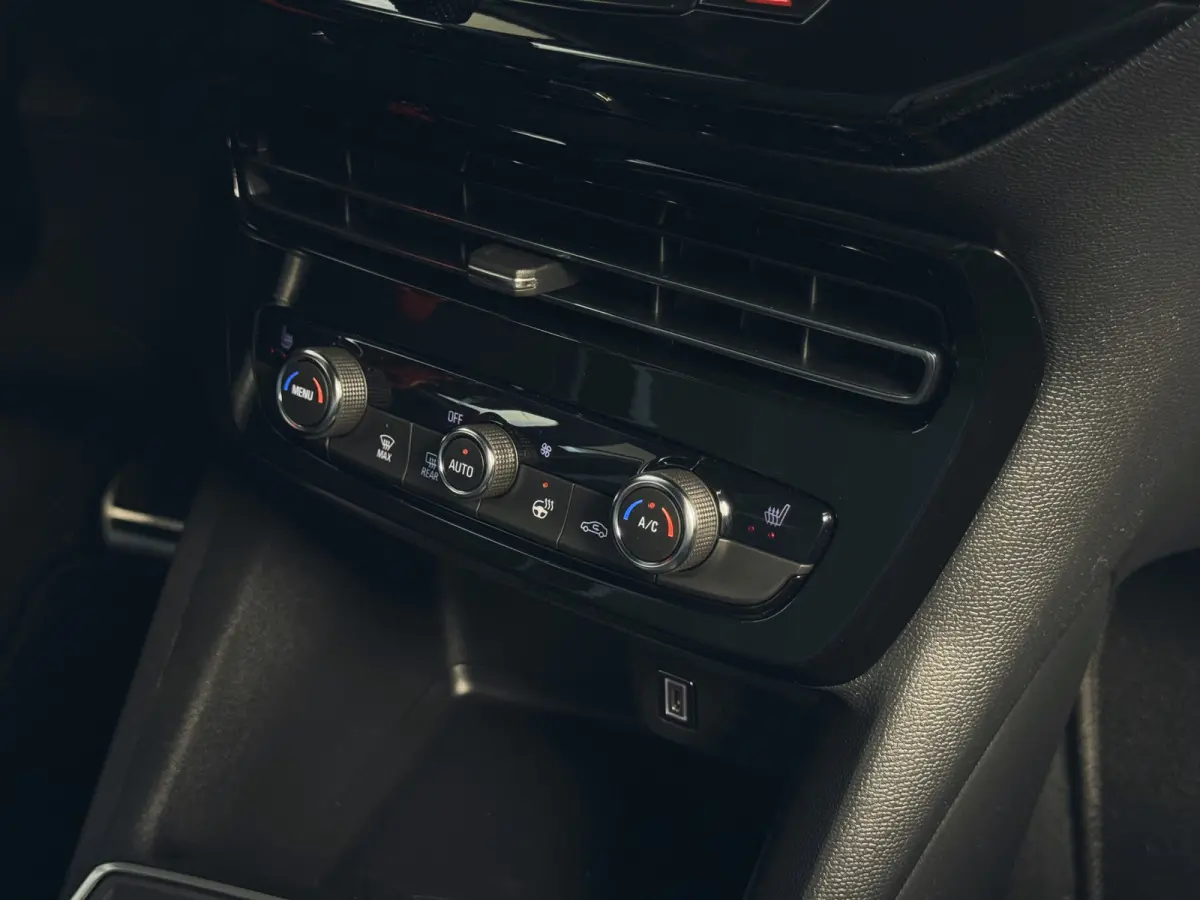 1.2 TURBO 130PK ✅ NW PRIJS € 39.717.-✅ GS LINE / BLACK PACK 360.CAM CARPLAY STOEL/STUUR VERW CAMERA ✅ Top Auto's Wijchen , al 30 Jaar Opel , Verkoop van Benzine / Hybrid  / PHEV ✅