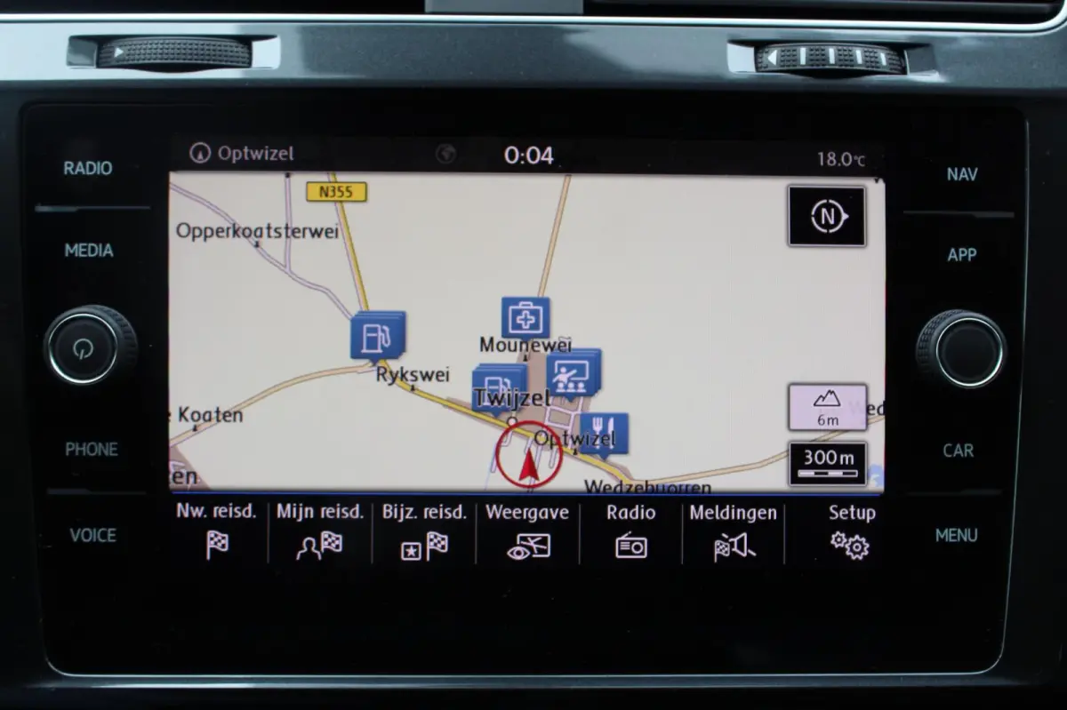 1.0 TSI Comfortline 116PK | Navigatie | Parkeersensoren | Lichtmetalen velgen | Climate Control