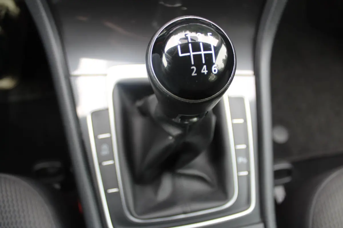 1.0 TSI Comfortline 116PK | Navigatie | Parkeersensoren | Lichtmetalen velgen | Climate Control