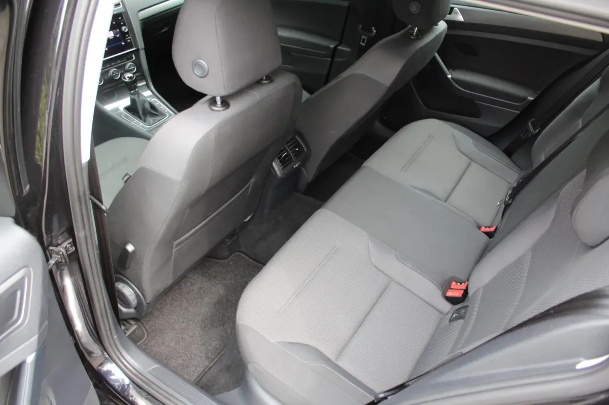 1.0 TSI Comfortline 116PK | Navigatie | Parkeersensoren | Lichtmetalen velgen | Climate Control