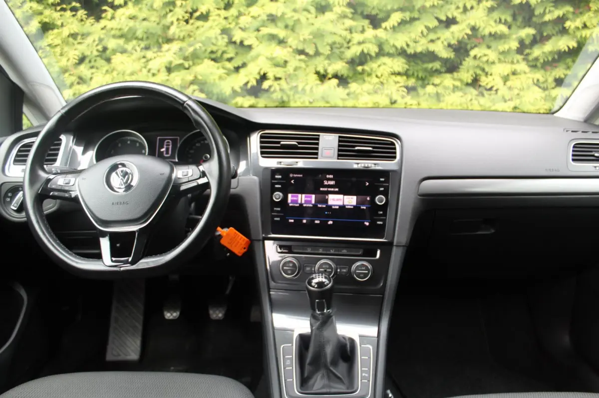 1.0 TSI Comfortline 116PK | Navigatie | Parkeersensoren | Lichtmetalen velgen | Climate Control
