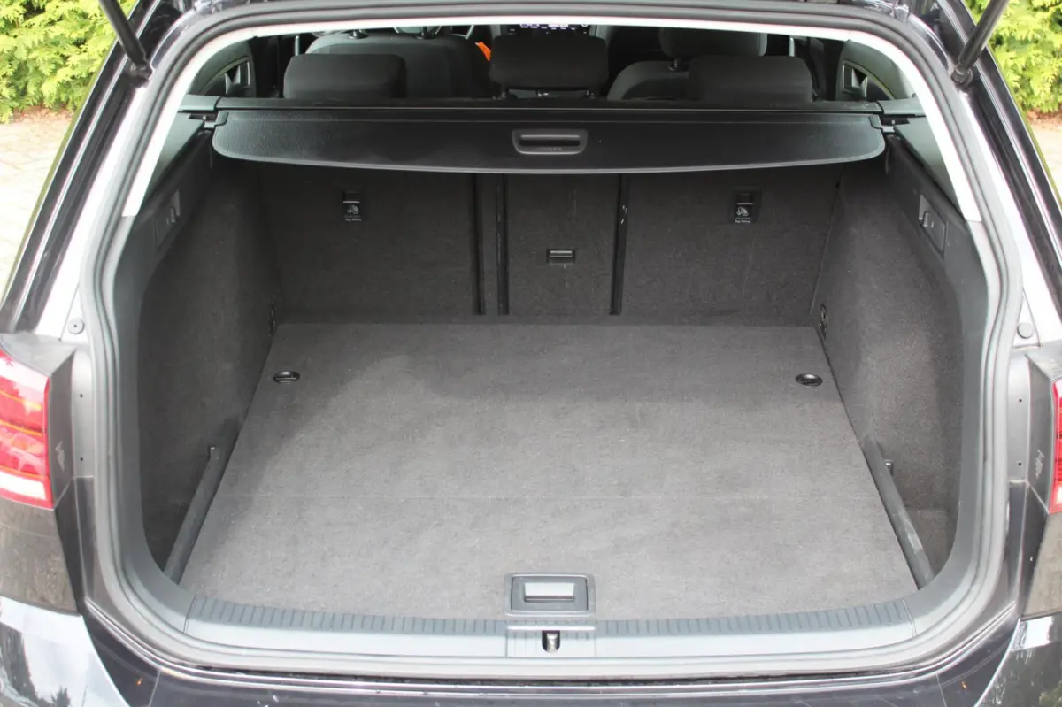 1.0 TSI Comfortline 116PK | Navigatie | Parkeersensoren | Lichtmetalen velgen | Climate Control