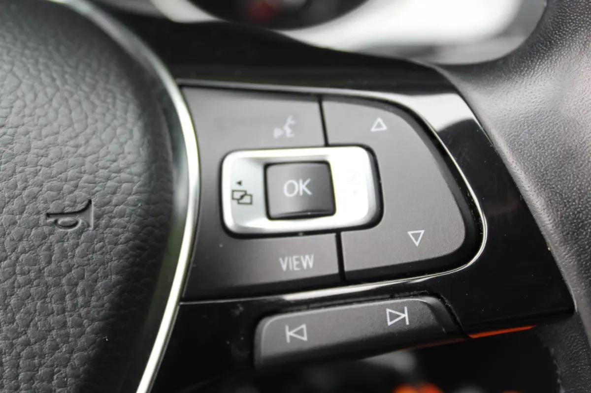 1.0 TSI Comfortline 116PK | Navigatie | Parkeersensoren | Lichtmetalen velgen | Climate Control