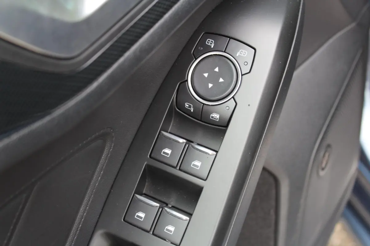 1.5 EcoBoost ST Line Business 182PK | Stoel/stuurverwarming | Bang&Olufsen | Keyless Entry/Start | Navigatie