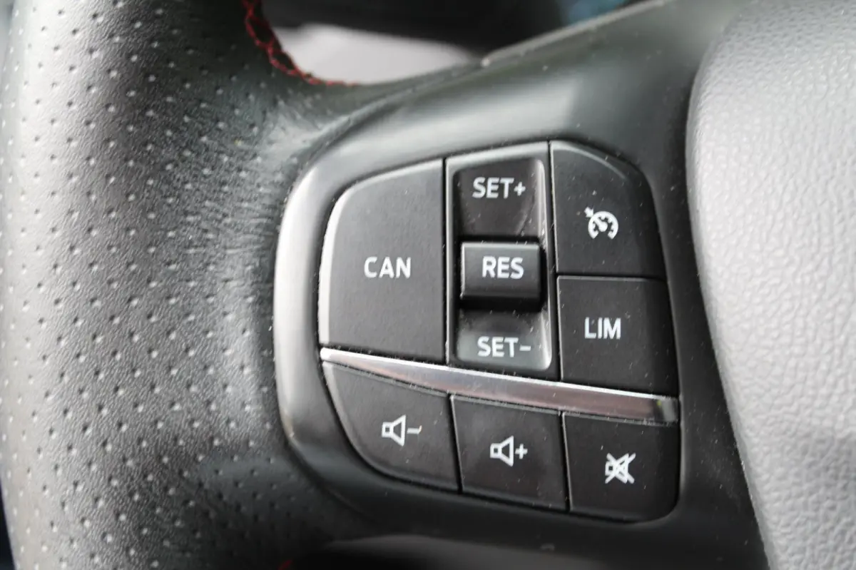 1.5 EcoBoost ST Line Business 182PK | Stoel/stuurverwarming | Bang&Olufsen | Keyless Entry/Start | Navigatie