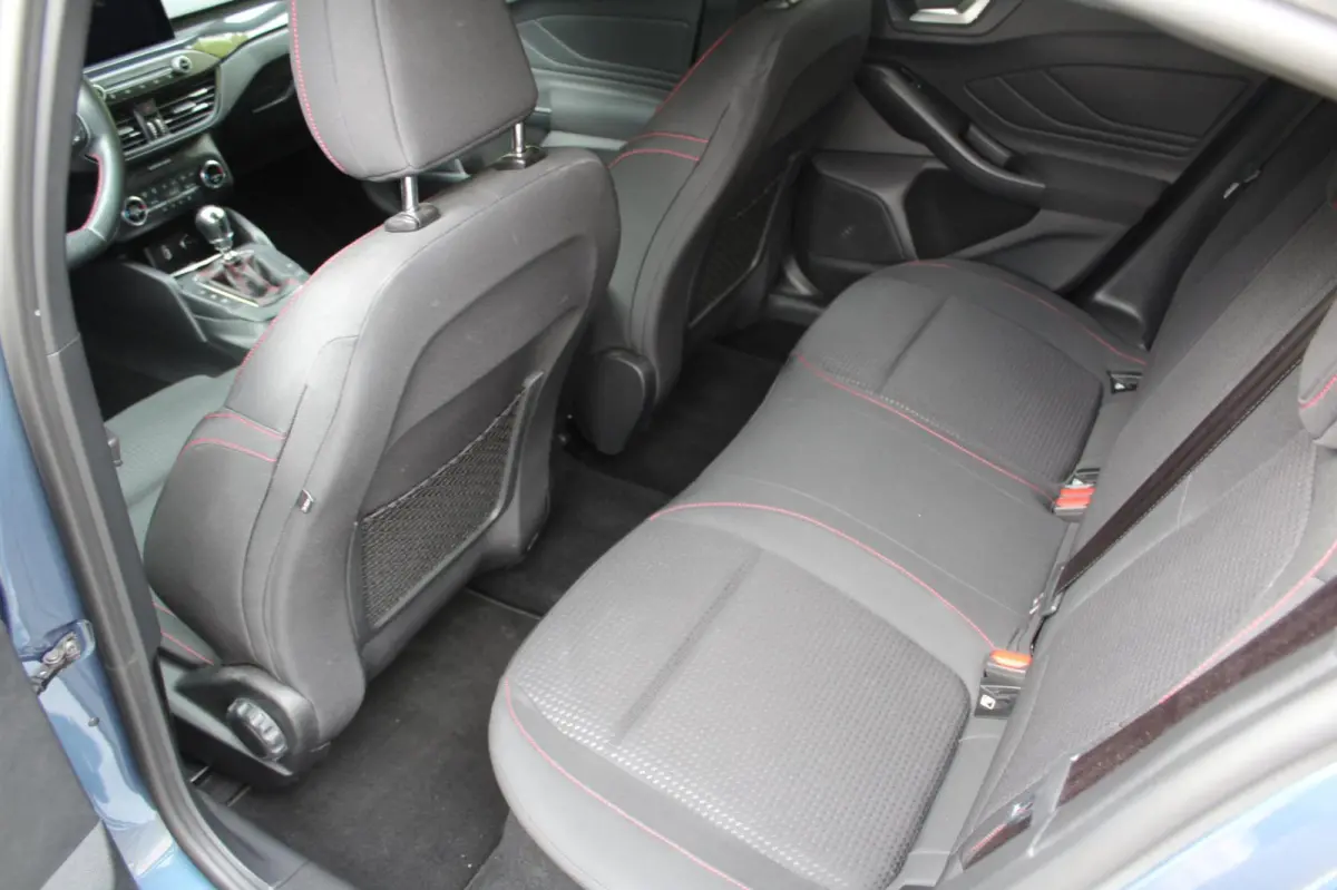1.5 EcoBoost ST Line Business 182PK | Stoel/stuurverwarming | Bang&Olufsen | Keyless Entry/Start | Navigatie