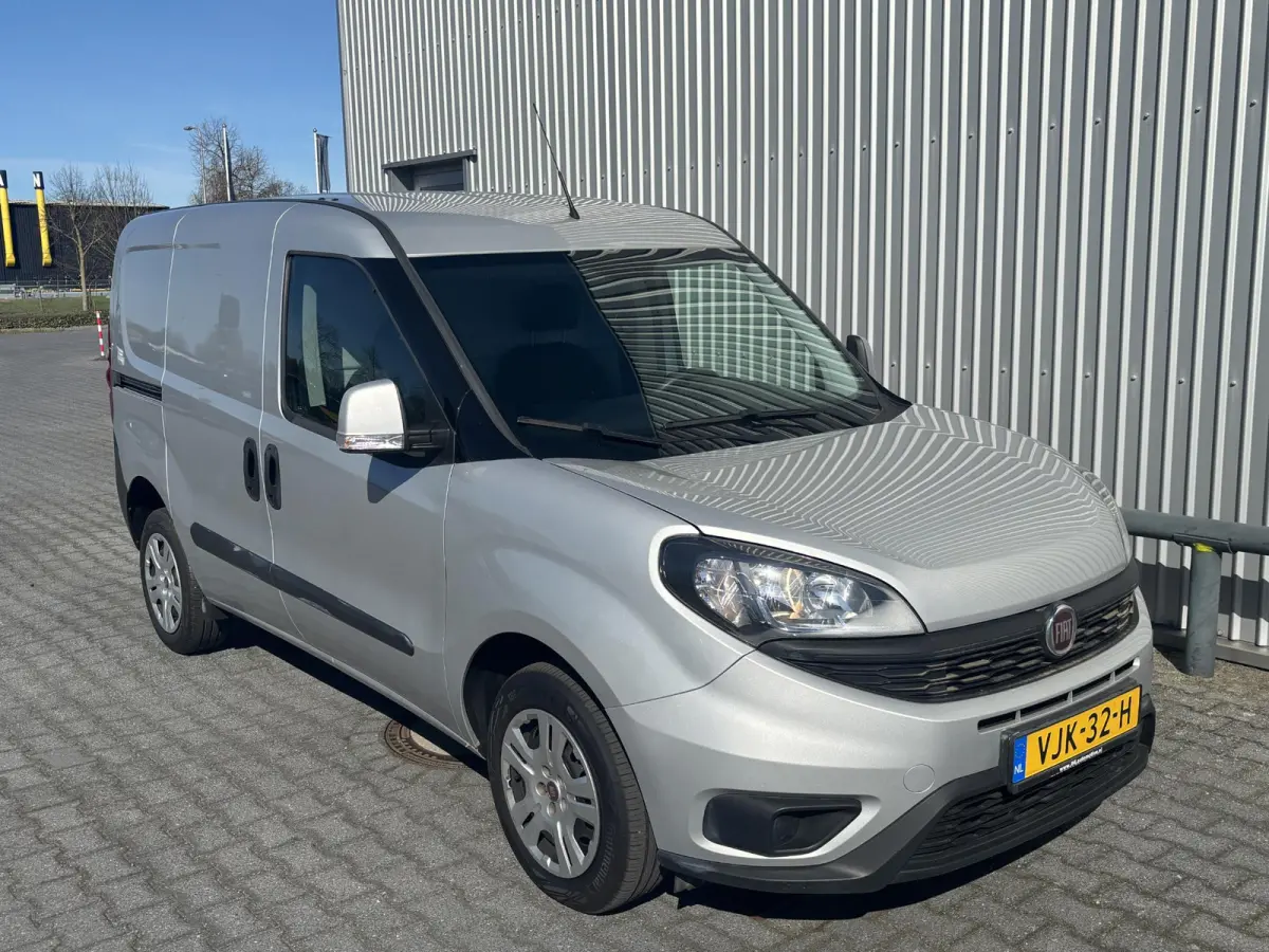 1.3 MJ L1H1 SX*AIRCO*NAVI*CRUISE*PDC*BLUETOOTH*