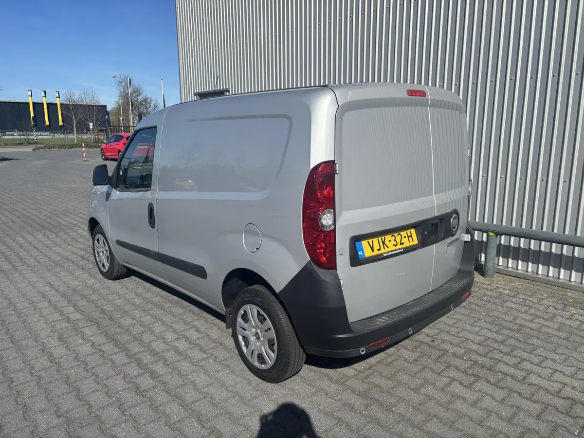 1.3 MJ L1H1 SX*AIRCO*NAVI*CRUISE*PDC*BLUETOOTH*