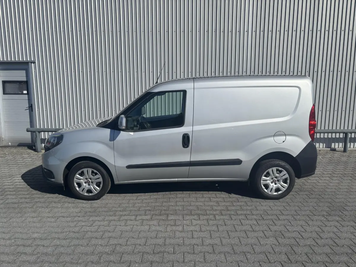 1.3 MJ L1H1 SX*AIRCO*NAVI*CRUISE*PDC*BLUETOOTH*
