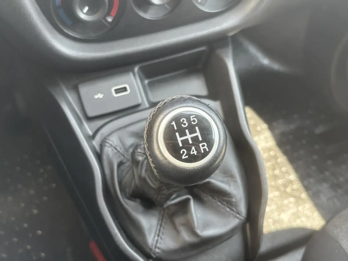 1.3 MJ L1H1 SX*AIRCO*NAVI*CRUISE*PDC*BLUETOOTH*