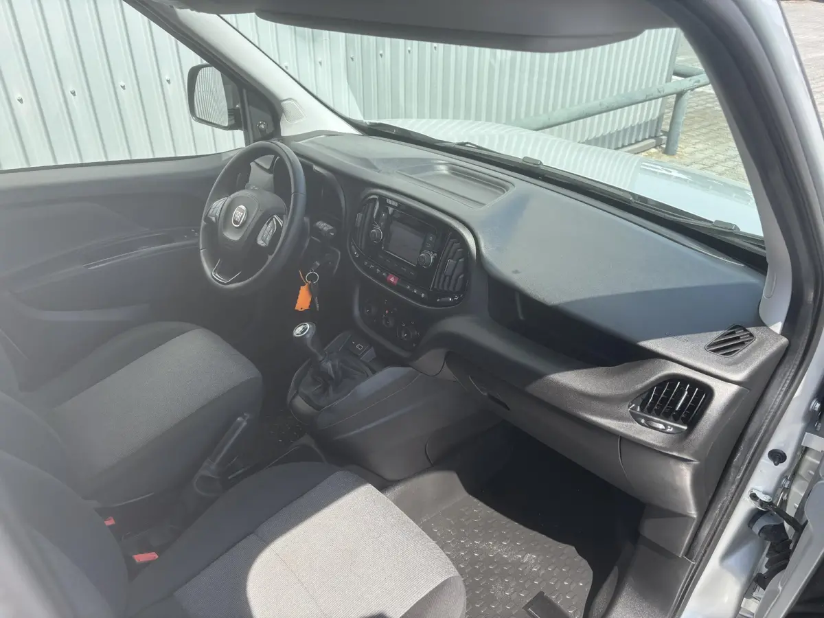 1.3 MJ L1H1 SX*AIRCO*NAVI*CRUISE*PDC*BLUETOOTH*