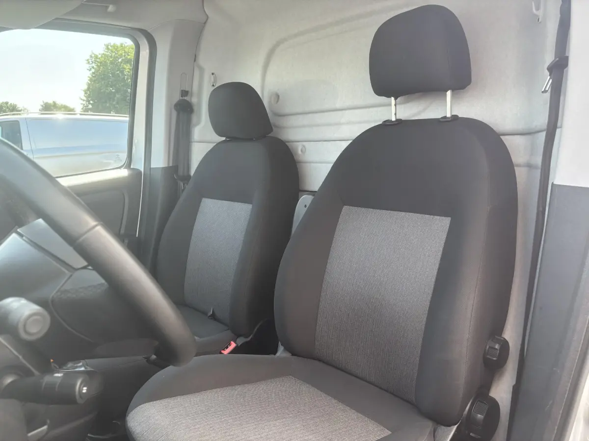1.3 MJ L1H1 SX*AIRCO*NAVI*CRUISE*PDC*BLUETOOTH*