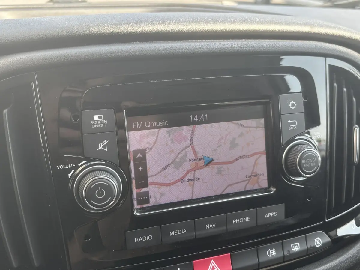 1.3 MJ L1H1 SX*AIRCO*NAVI*CRUISE*PDC*BLUETOOTH*