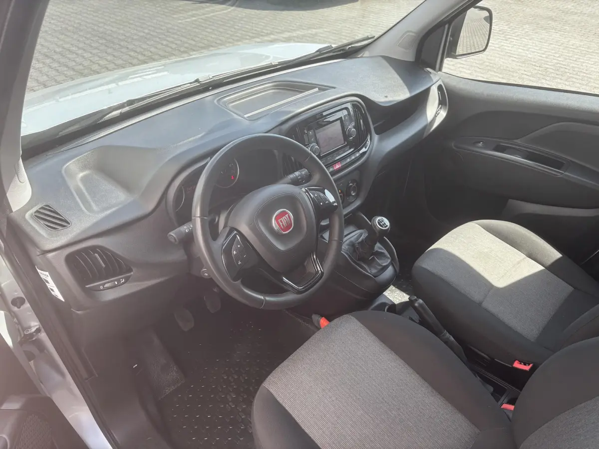 1.3 MJ L1H1 SX*AIRCO*NAVI*CRUISE*PDC*BLUETOOTH*