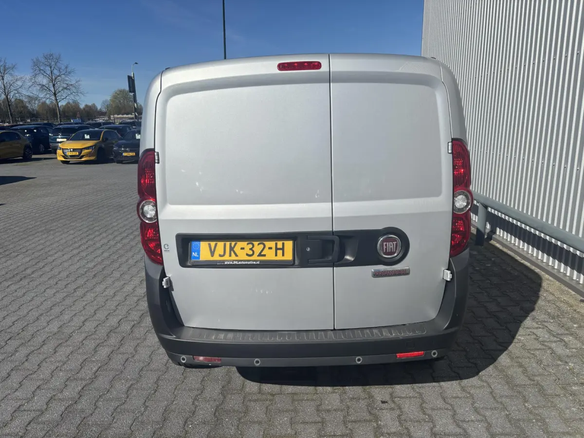 1.3 MJ L1H1 SX*AIRCO*NAVI*CRUISE*PDC*BLUETOOTH*