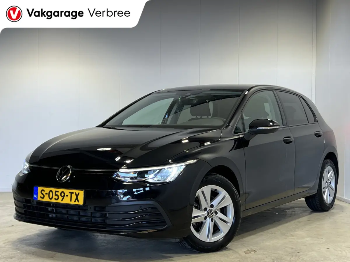 1.0 eTSI Life | Navigatie/Android/Apple Carplay | LM Velgen 16" | Cruise Control Adaptief | Voorstoelen Verwarmd | Airco |