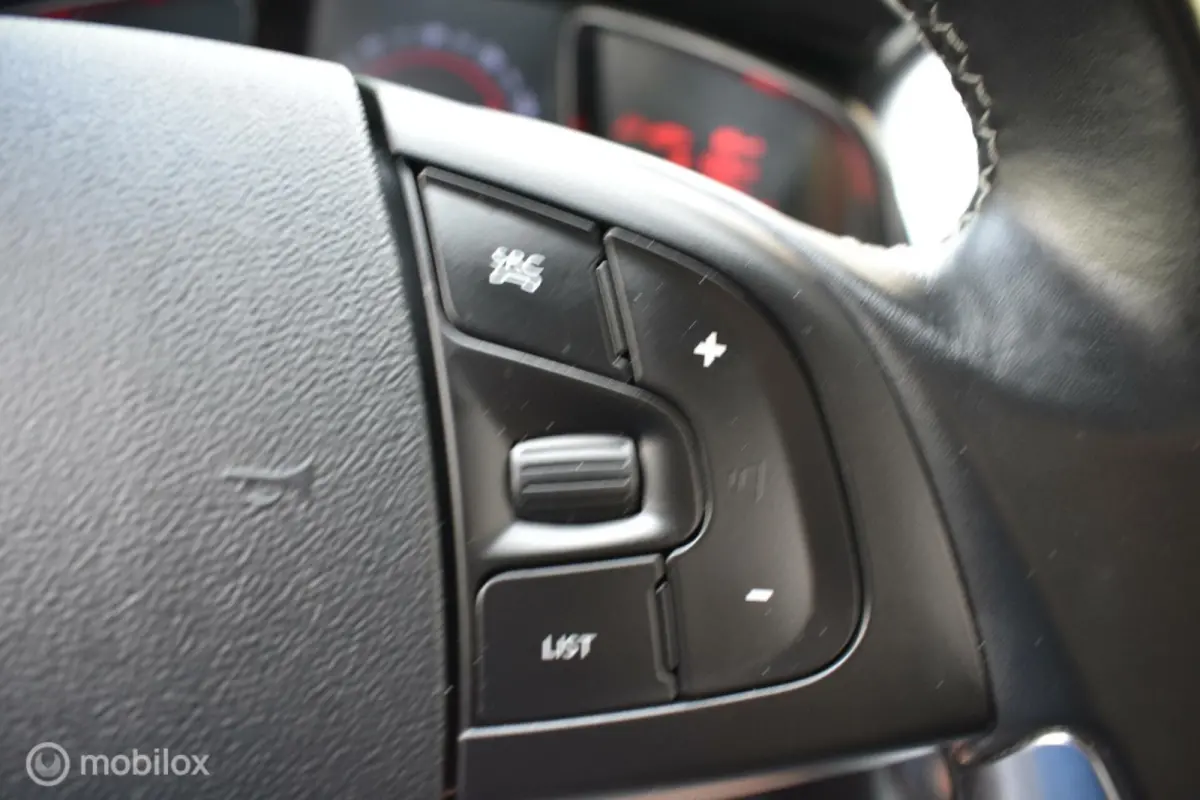 1.6 THP Chic AUT. 2016 Clima|Cruise|Navi|LED|Leder!