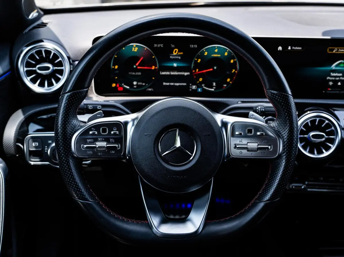 A200 AMG|PANO|BURMESTER|CAMERA|18'|CARPLAY