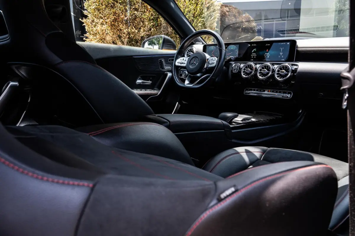 A200 AMG|PANO|BURMESTER|CAMERA|18'|CARPLAY
