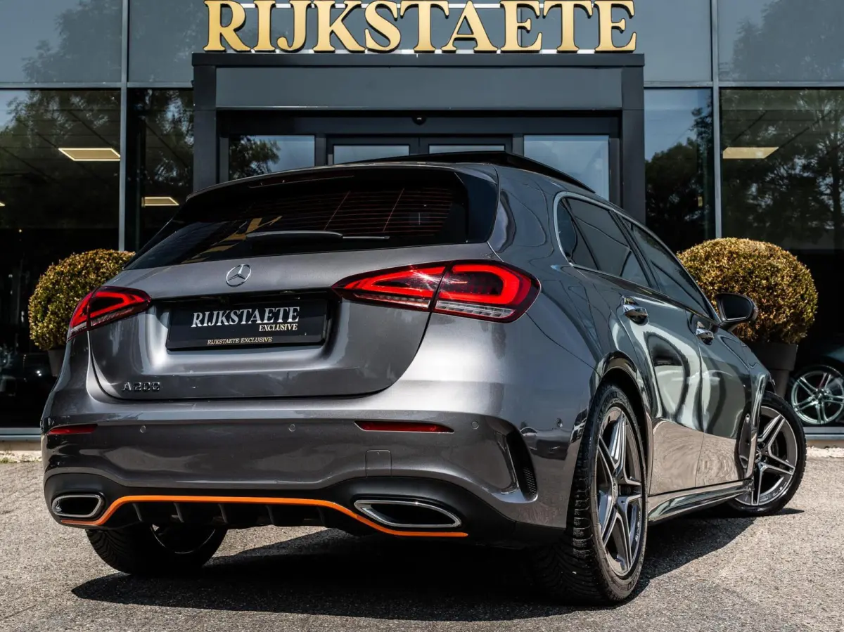 A200 AMG|PANO|BURMESTER|CAMERA|18'|CARPLAY