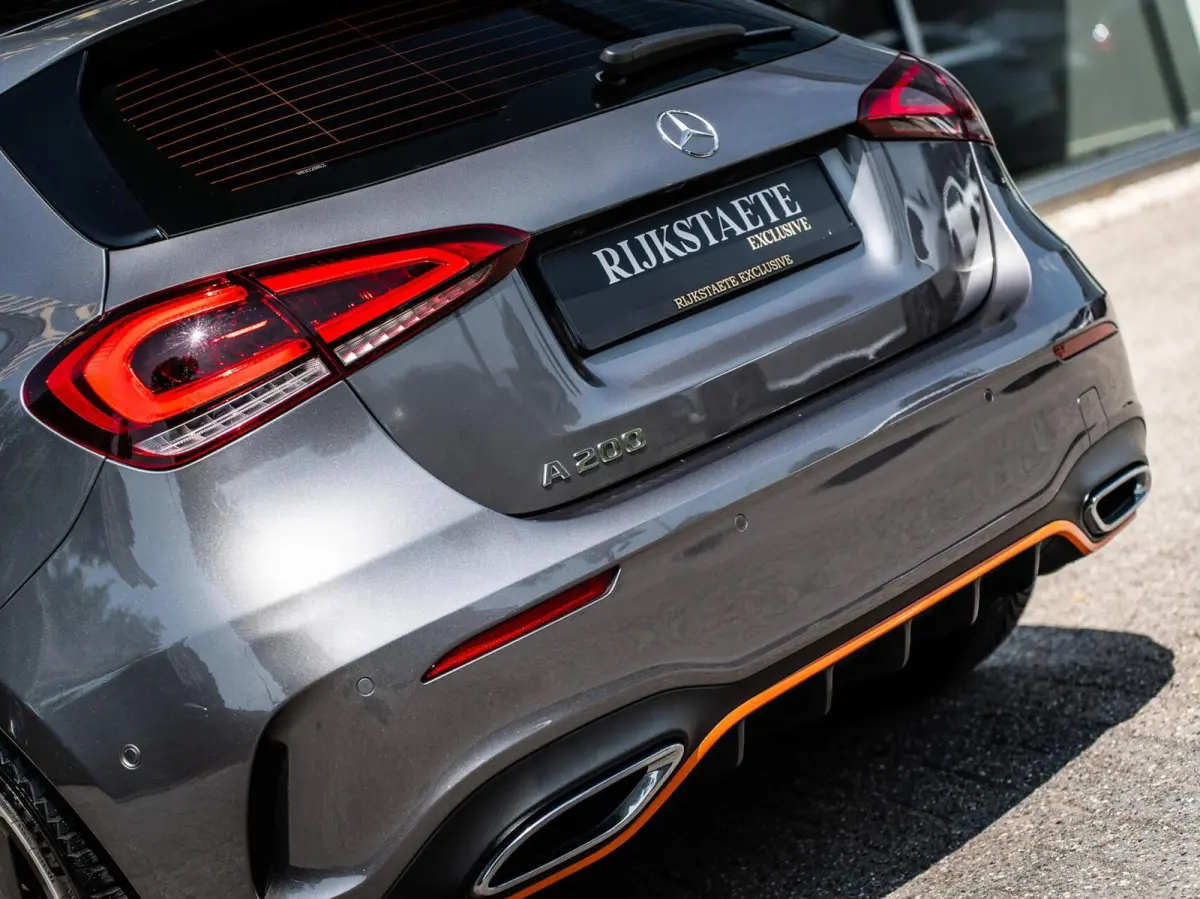 A200 AMG|PANO|BURMESTER|CAMERA|18'|CARPLAY