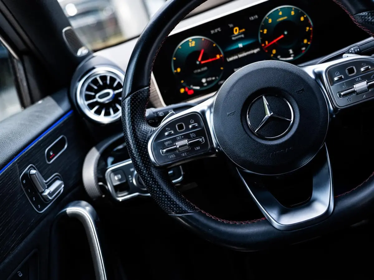 A200 AMG|PANO|BURMESTER|CAMERA|18'|CARPLAY
