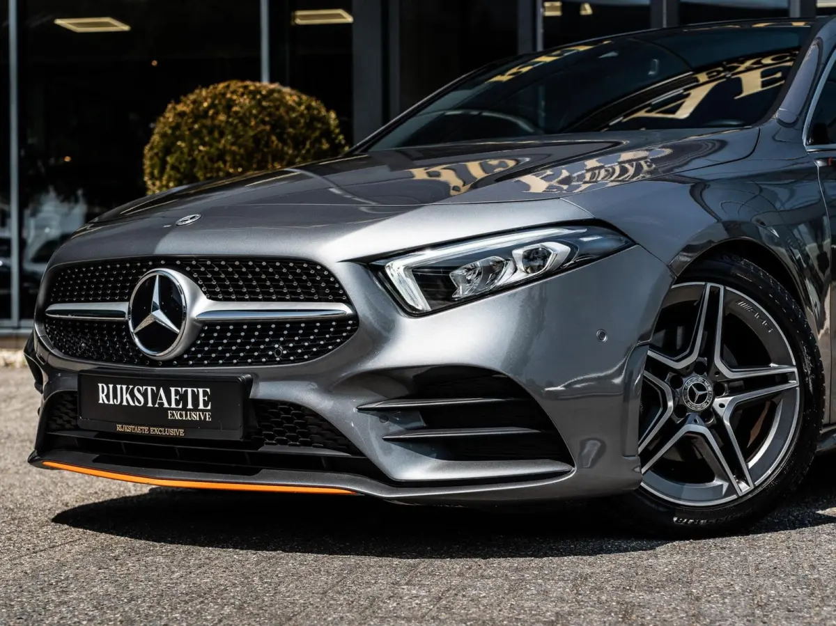 A200 AMG|PANO|BURMESTER|CAMERA|18'|CARPLAY