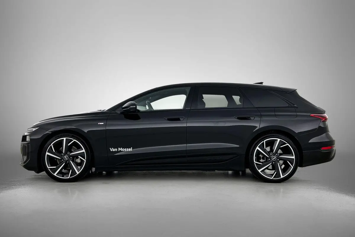 S edition 83 kWh 286 PK l Park assist plus l Luchtvering l Adaptieve rij-assistent plus l Optiekpakket Zwart l 360 camera l Tech Pro pakket l Sportstoel leder zwart l Privacy glas l Elektr. 