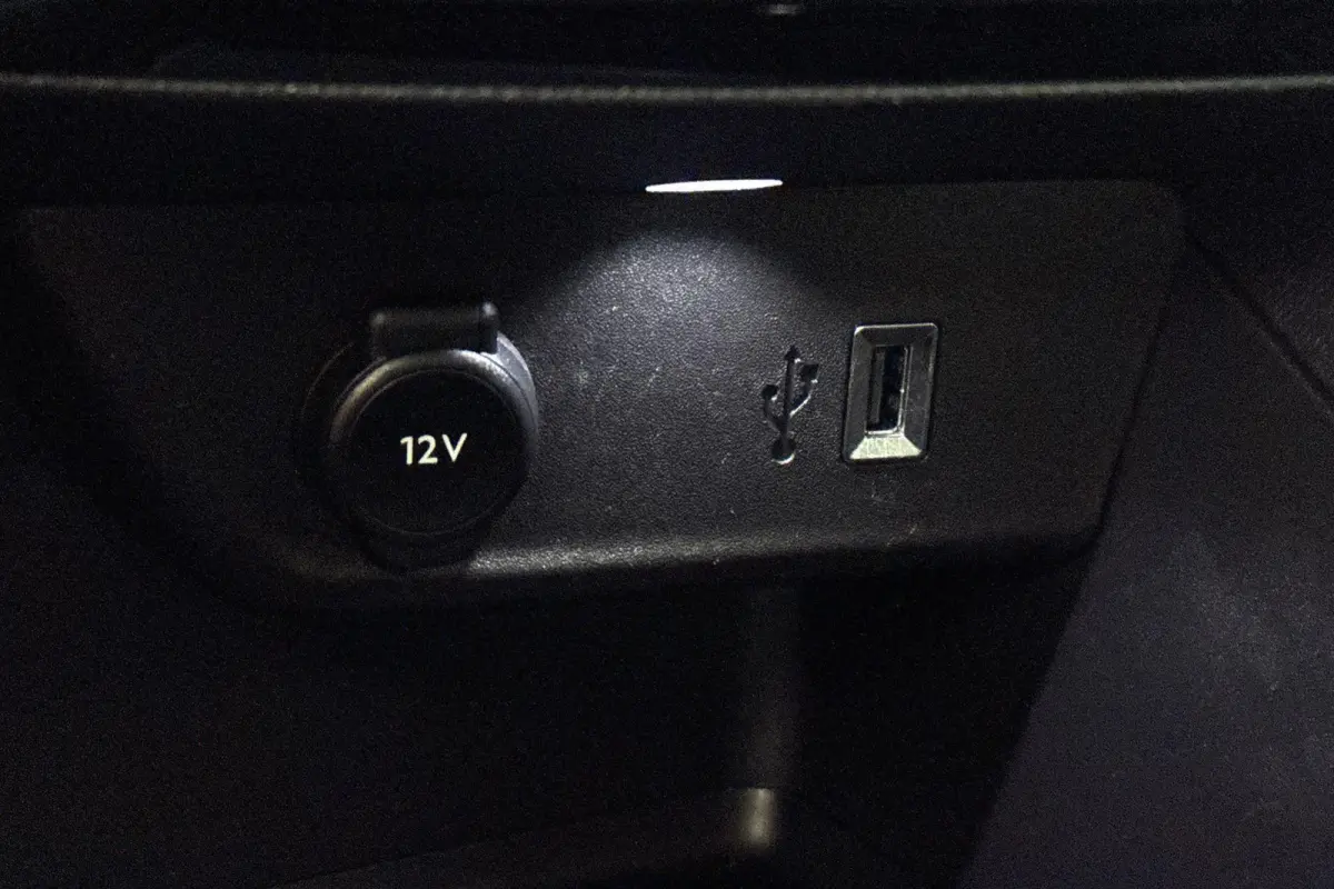 1.2T GS Line Navigatie Pro Dodehoek Detectie Parkeersensoren Voor en Achter