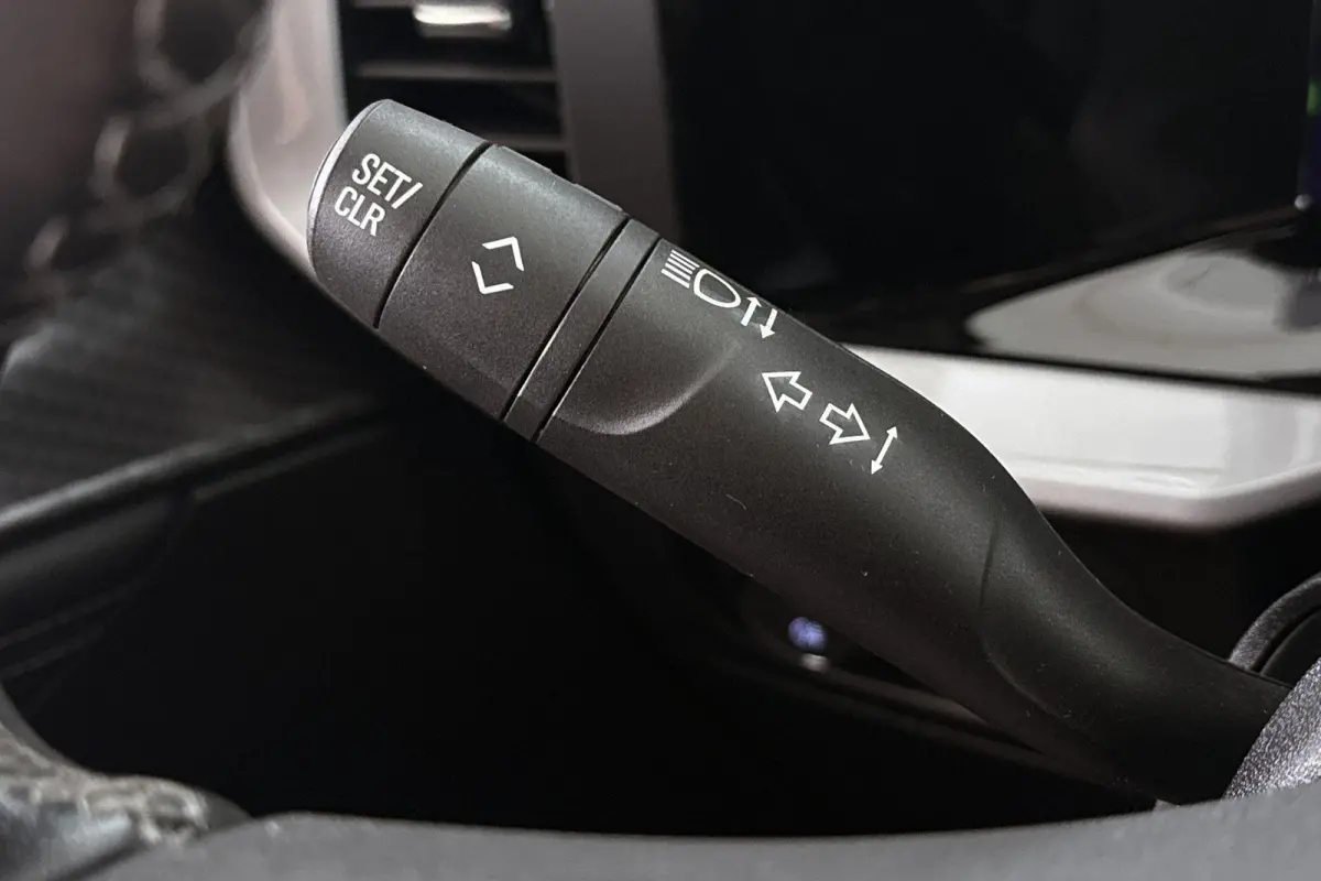 1.2T GS Line Navigatie Pro Dodehoek Detectie Parkeersensoren Voor en Achter