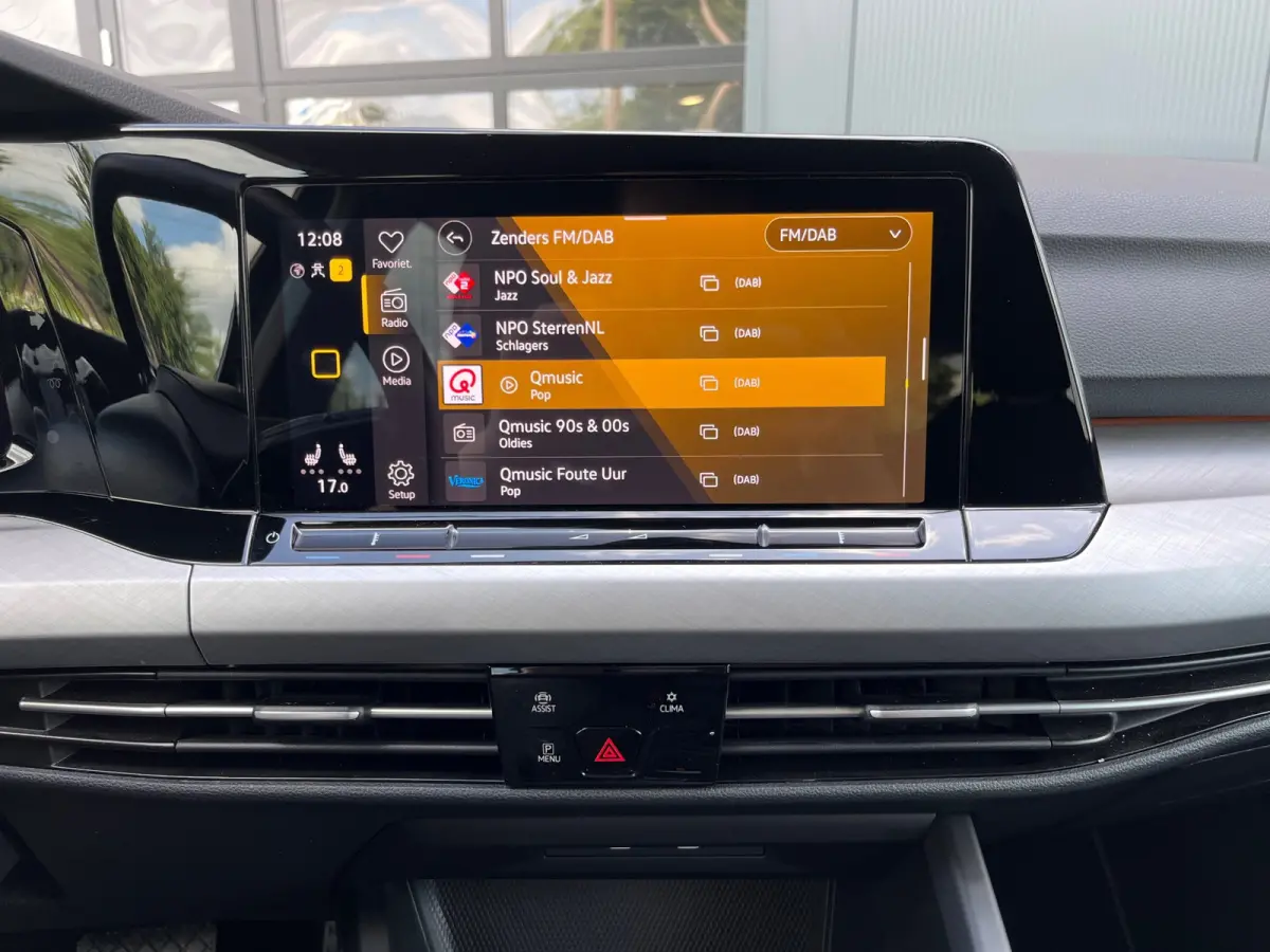 1.5 eTSI Life Business NL.Auto/Automaat/Massage-Stoelen/Full Led/Stoelverwarming/1Ste Eigenaar