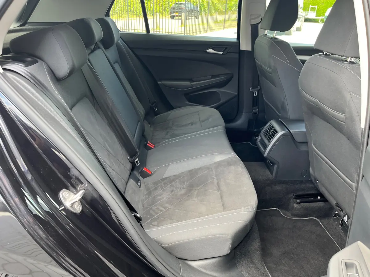 1.5 eTSI Life Business NL.Auto/Automaat/Massage-Stoelen/Full Led/Stoelverwarming/1Ste Eigenaar