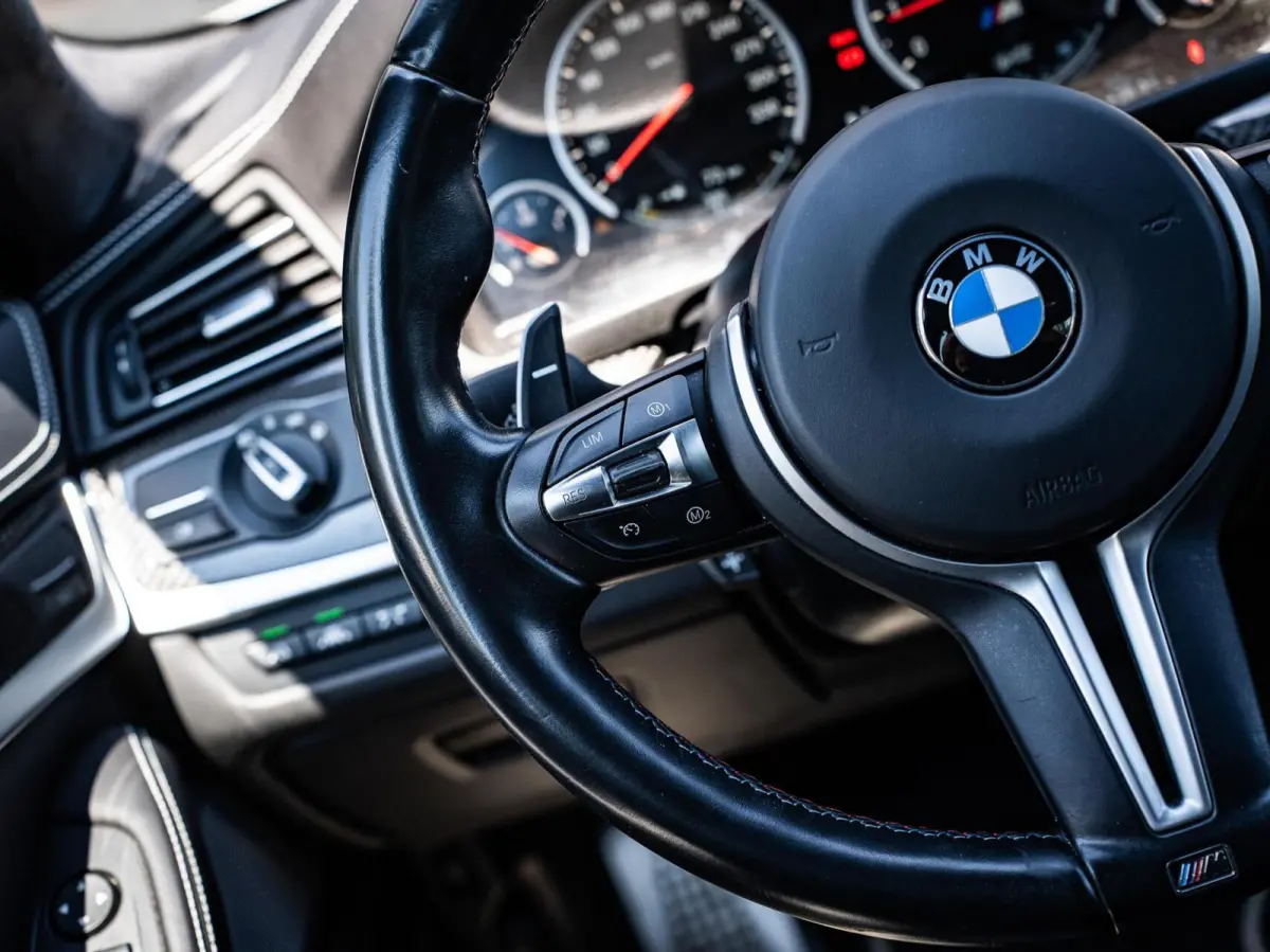 M5 Competition 1/200|PANO|ALCANT.HEMEL|CAMERA