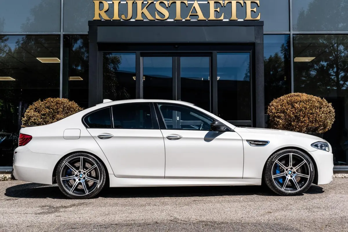 M5 Competition 1/200|PANO|ALCANT.HEMEL|CAMERA