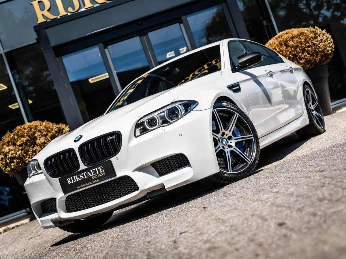 M5 Competition 1/200|PANO|ALCANT.HEMEL|CAMERA
