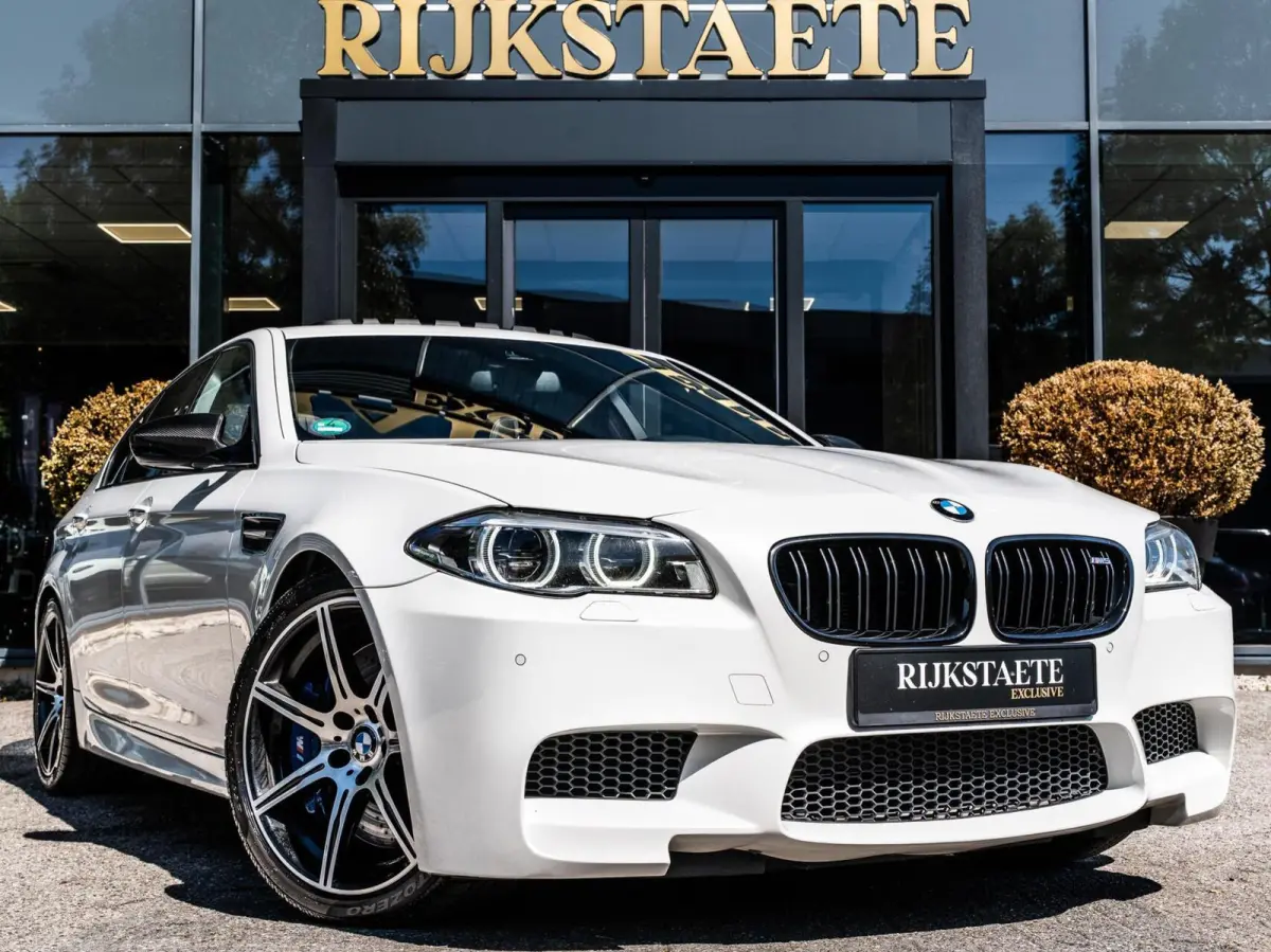 M5 Competition 1/200|PANO|ALCANT.HEMEL|CAMERA