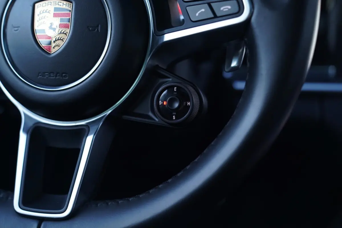 2.9 4 E-Hybrid | Sport Chrono | 21 inch | Panorama | Sport uitlaat | Luchtvering | Spoiler | LED |