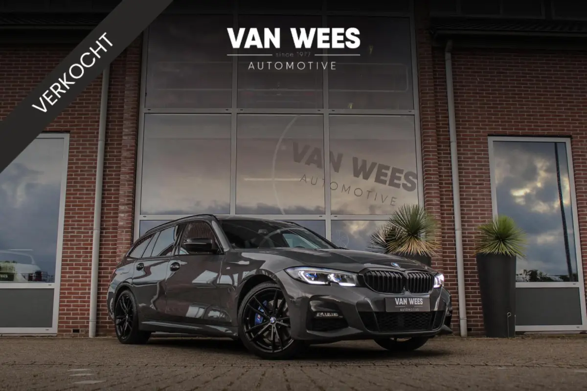 330i G21 xDrive High Executive M-sport | M-pakket | 1e eigenaar | inc BTW | Dakraam | 258 pk | Laser | 19 inch | Camera | DAB | Sportstoelen | Stuurverwarming