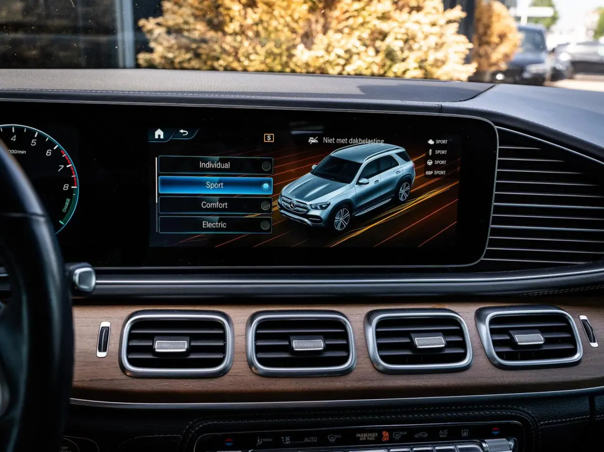 350 e 4MATIC AMG|PANO|MASSAGE|TREKHAAK