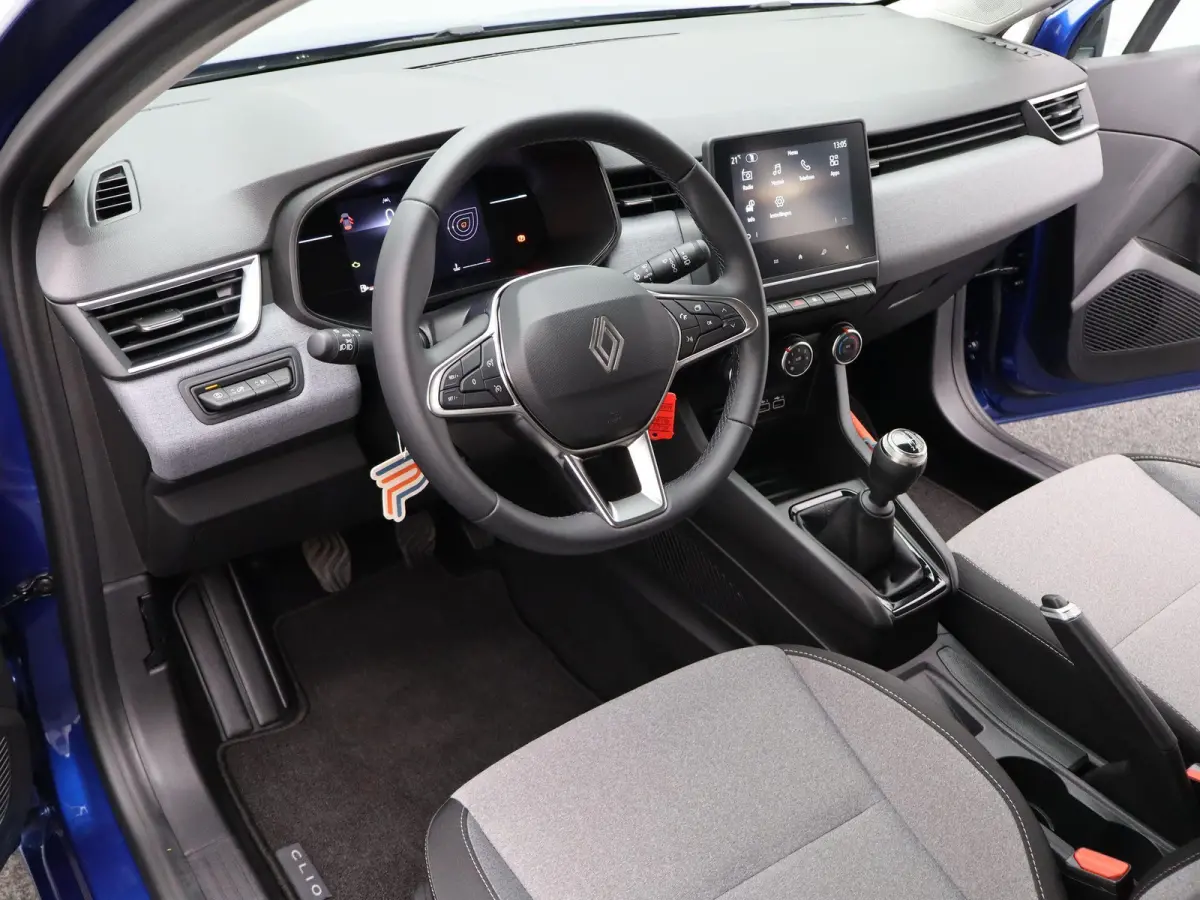evolution TCe 90 | CarPlay | Parkeersensoren | Airco | 2025