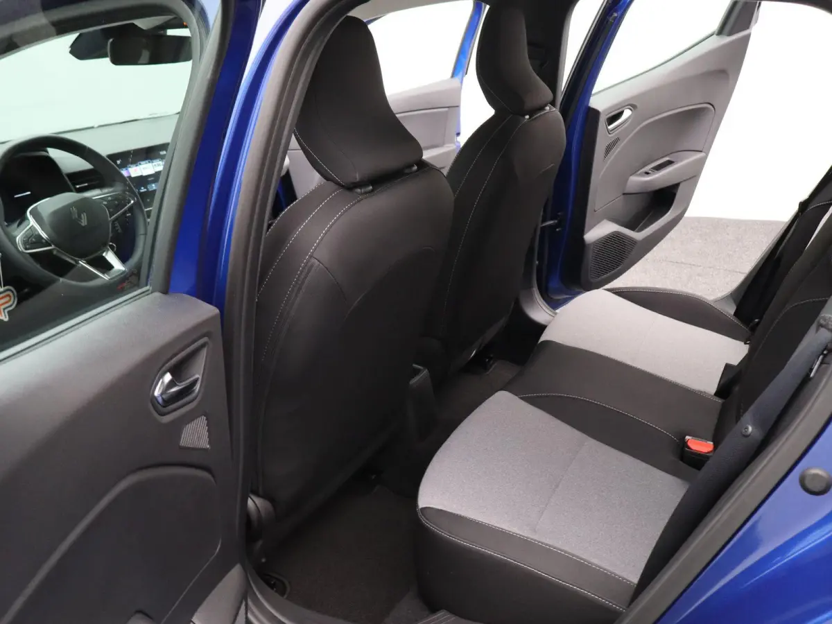 evolution TCe 90 | CarPlay | Parkeersensoren | Airco | 2025