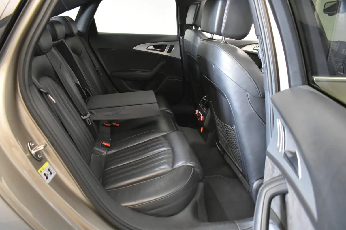 Limo 1.8 TFSI Premium S Line Pano Vol Leder Zwarte hemel Mem Seats Navi EL aKlep