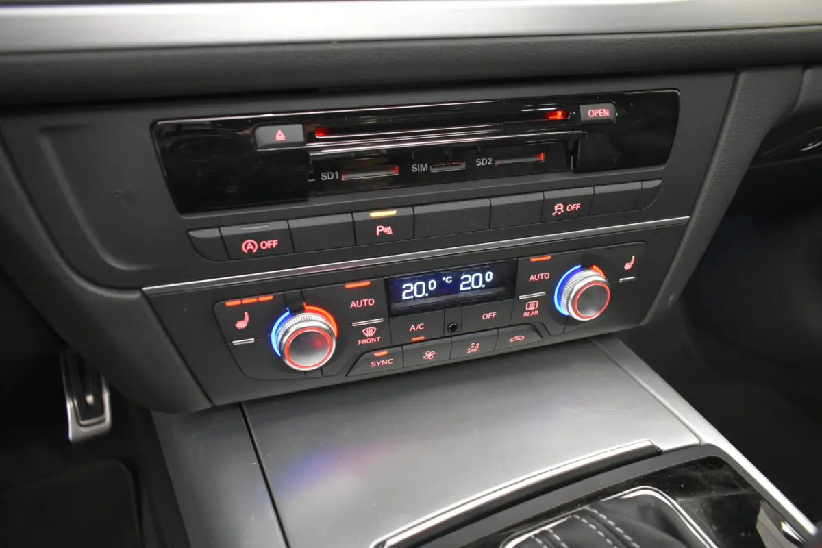 Limo 1.8 TFSI Premium S Line Pano Vol Leder Zwarte hemel Mem Seats Navi EL aKlep