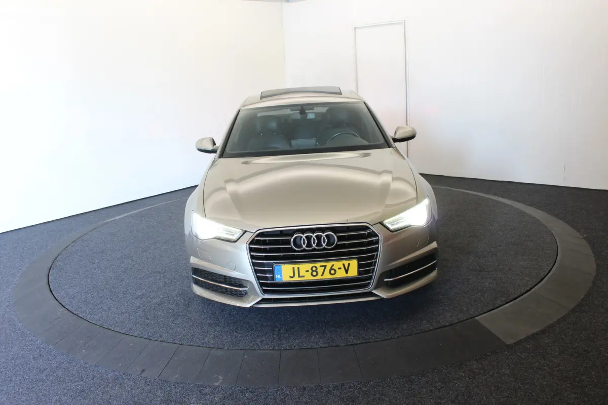 Limo 1.8 TFSI Premium S Line Pano Vol Leder Zwarte hemel Mem Seats Navi EL aKlep