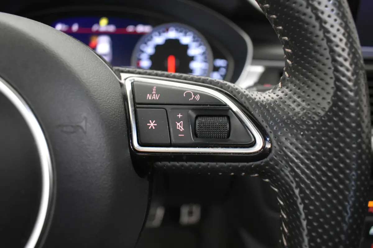 Limo 1.8 TFSI Premium S Line Pano Vol Leder Zwarte hemel Mem Seats Navi EL aKlep