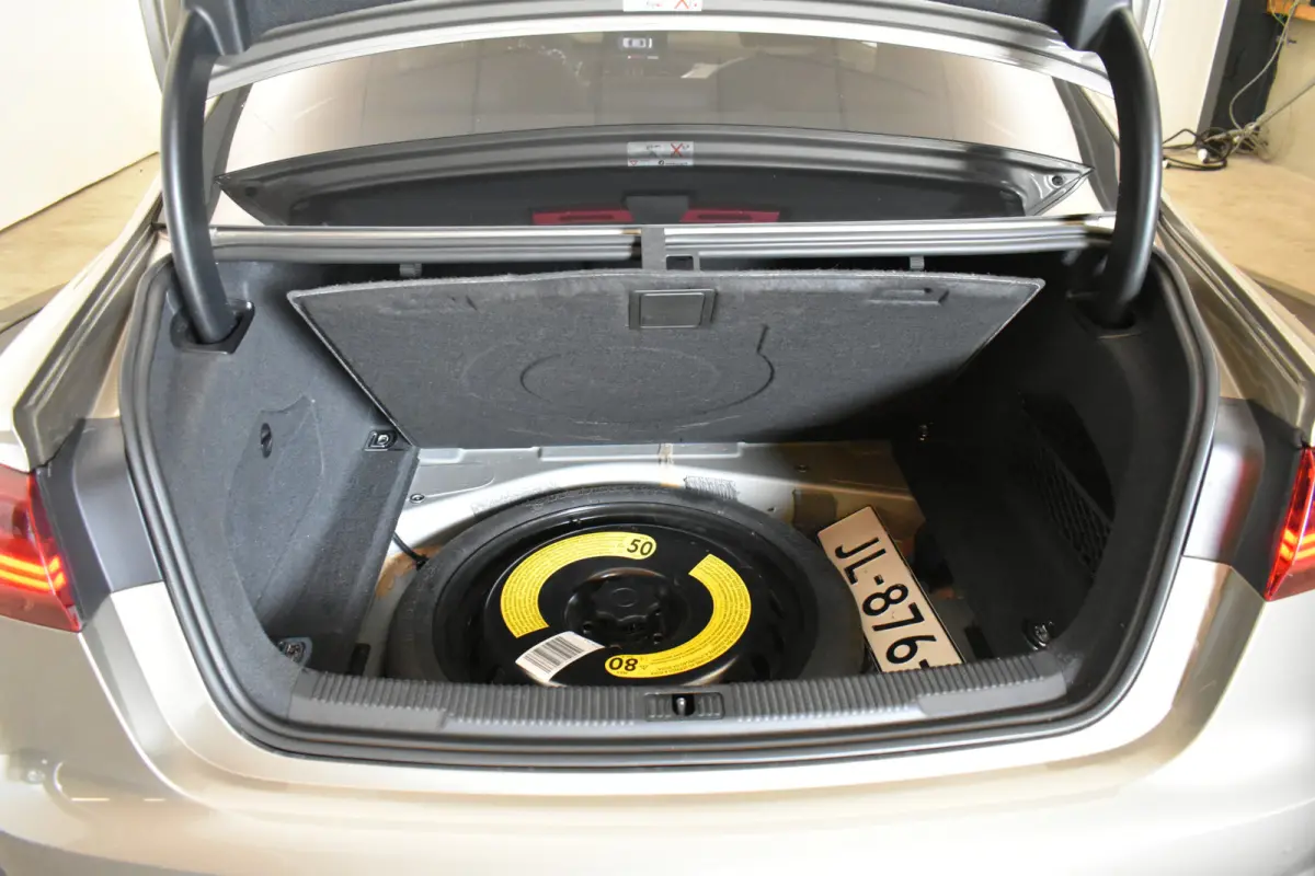Limo 1.8 TFSI Premium S Line Pano Vol Leder Zwarte hemel Mem Seats Navi EL aKlep