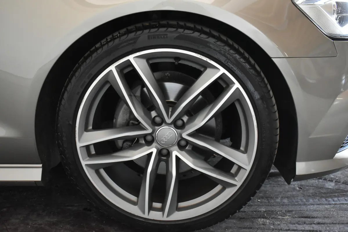 Limo 1.8 TFSI Premium S Line Pano Vol Leder Zwarte hemel Mem Seats Navi EL aKlep
