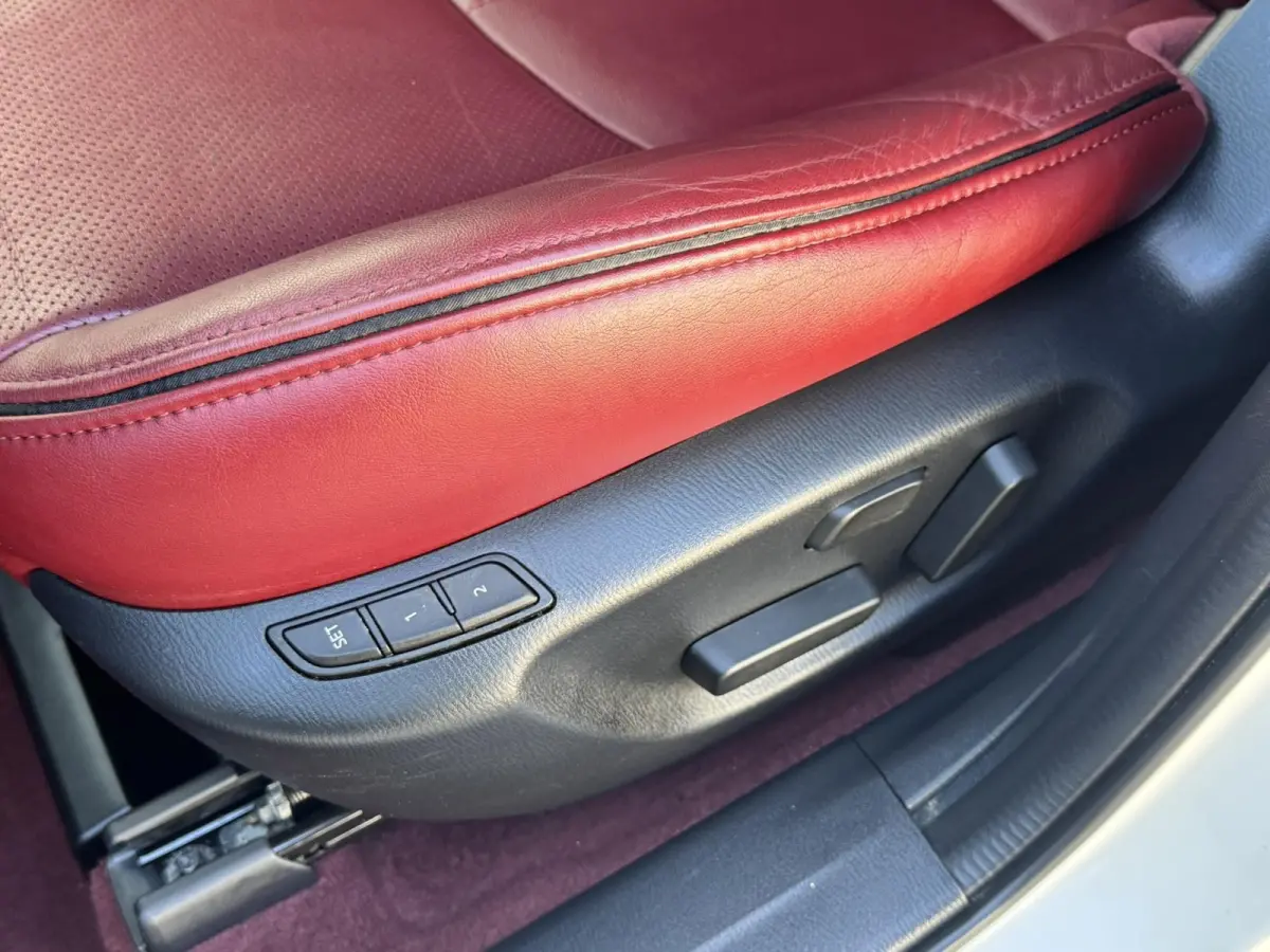 2.0 SkyActiv-G 121 Signature Adaptive cruise Climate control Head-up display 360 camera BOSE Apple Carplay Android Auto