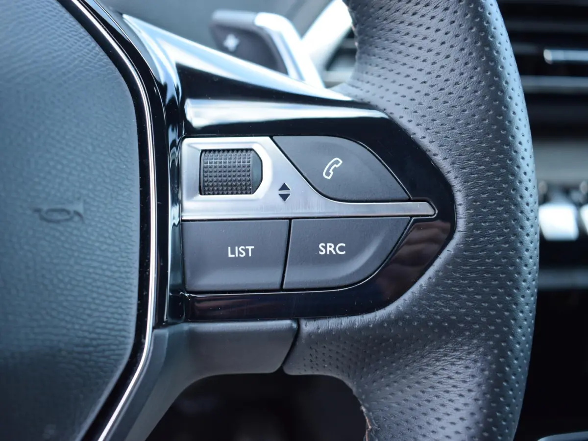 1.2 Hybrid 136 GT | Afn. Trekhaak l 360 CAMERA MET SENSOREN | NAVIGATIE & CARPLAY | E.C.C. |