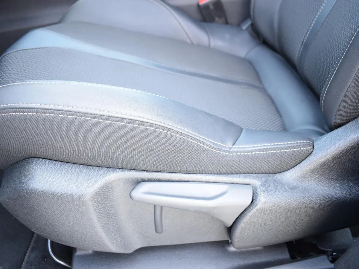 1.2 Hybrid 136 GT | Afn. Trekhaak l 360 CAMERA MET SENSOREN | NAVIGATIE & CARPLAY | E.C.C. |